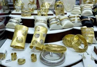 见过迪拜的黄金市场,才知道原来黄金可以当成白菜